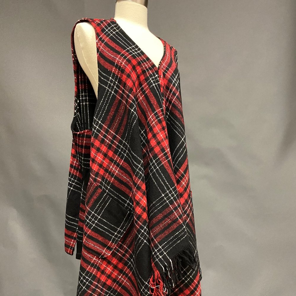 Textured Plaid Vest w/ Pockets 2X